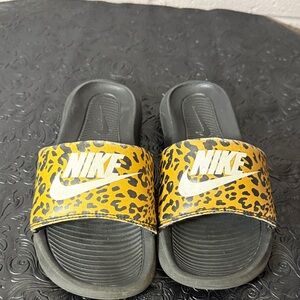 Nike Kids Leopard Print Slide Sandals - Black and Gold